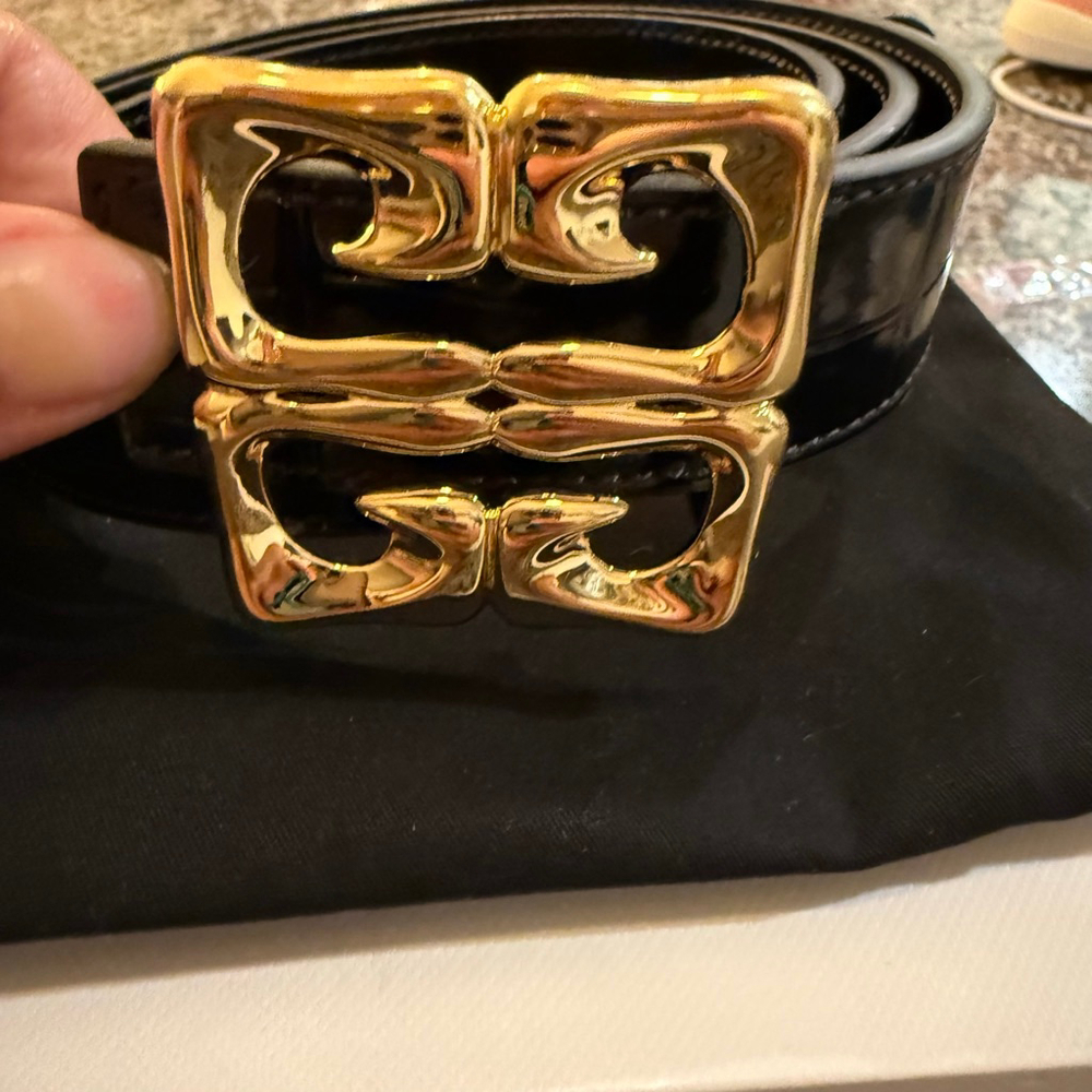 Women's Givenchy Black Croc Embossed Belt with Gold 4G Buckle, One Size - Picture 3 of 14